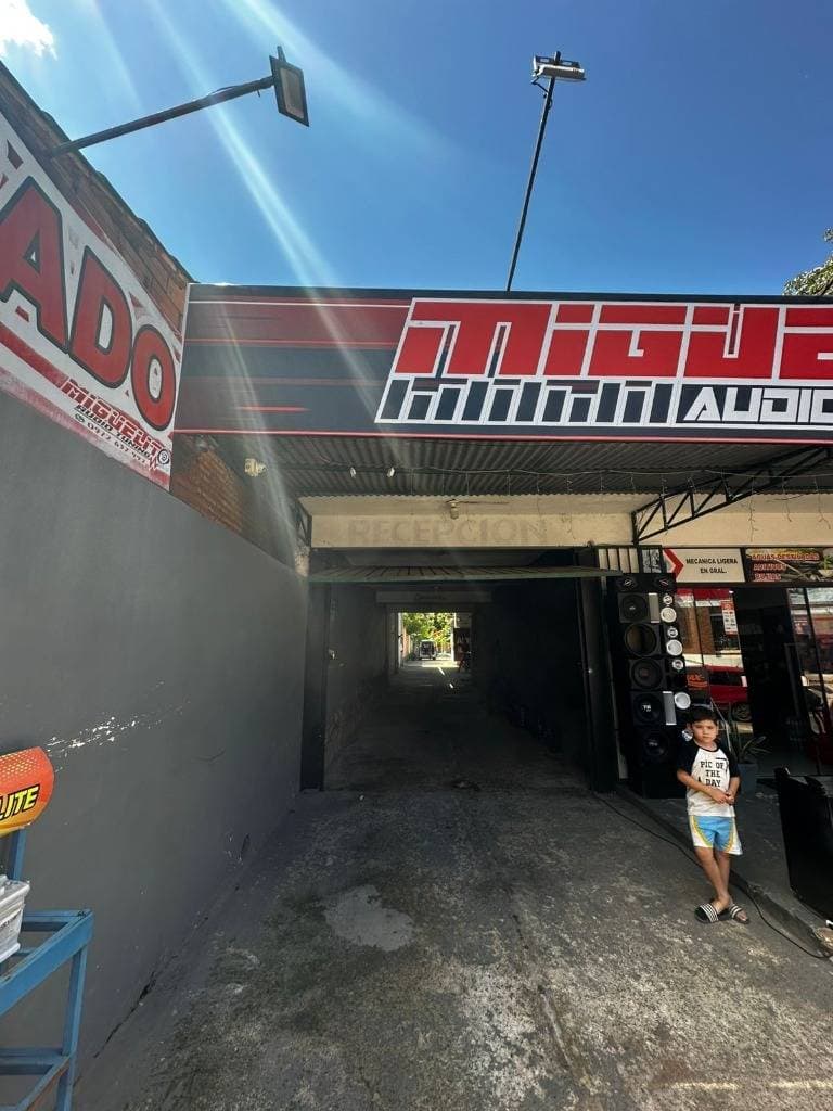 Local comercial con renta activa, foto 3