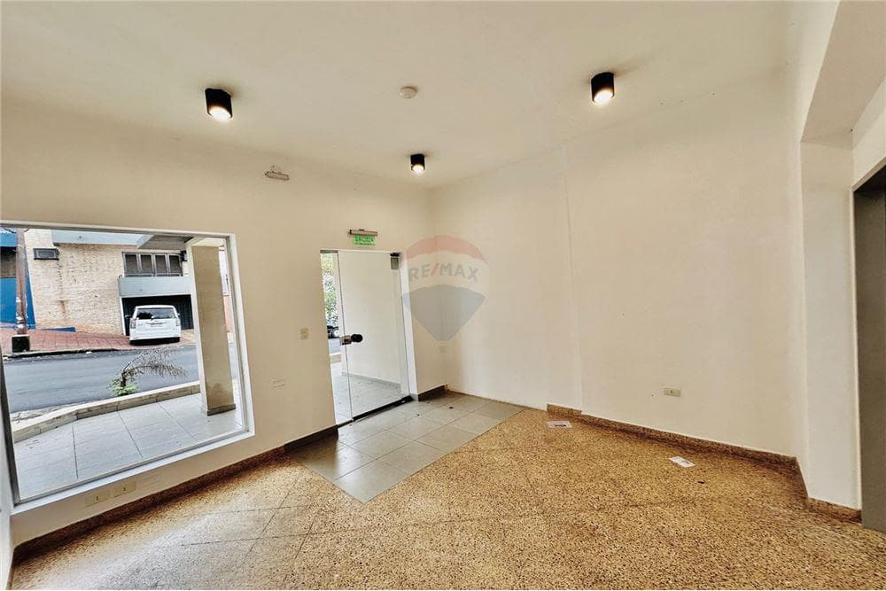 Local Comercial - Alquiler - Paraguay Asunción Ciudad Nueva — foto 4