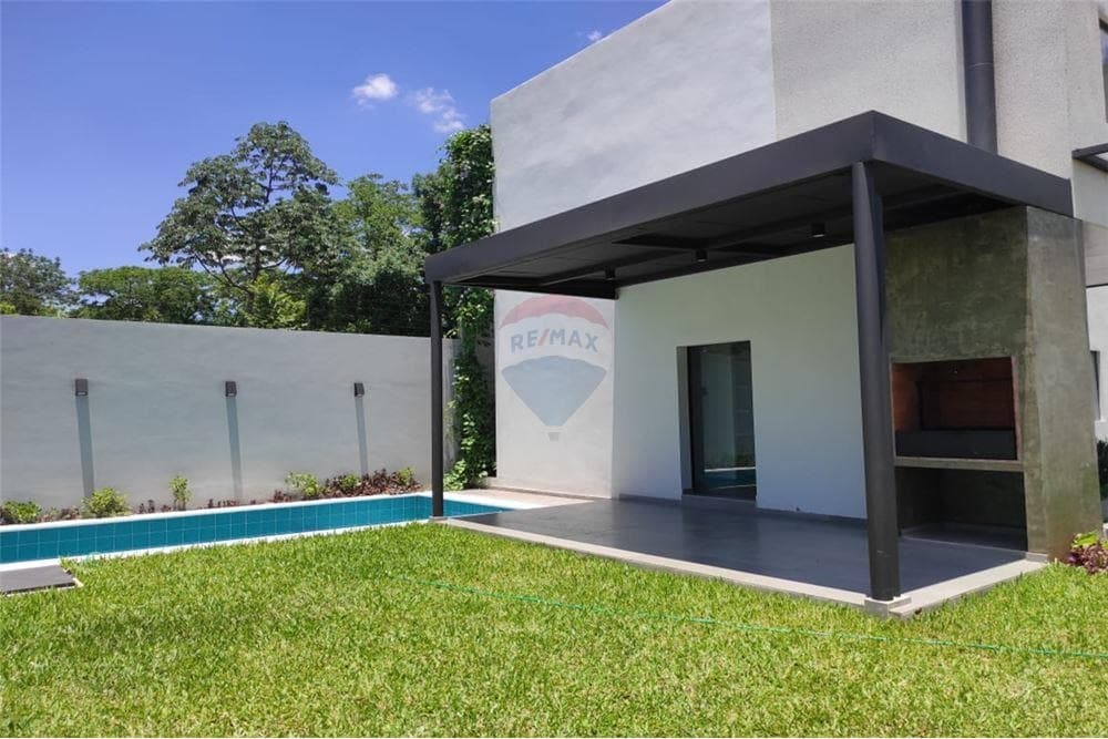 Vendo duplex a estrenar en Luque