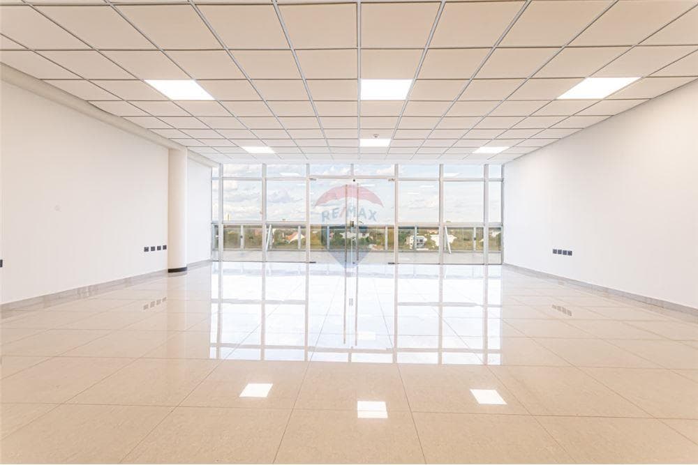 Oficina en Edificio Corporativo Skycenter - Villa Morra