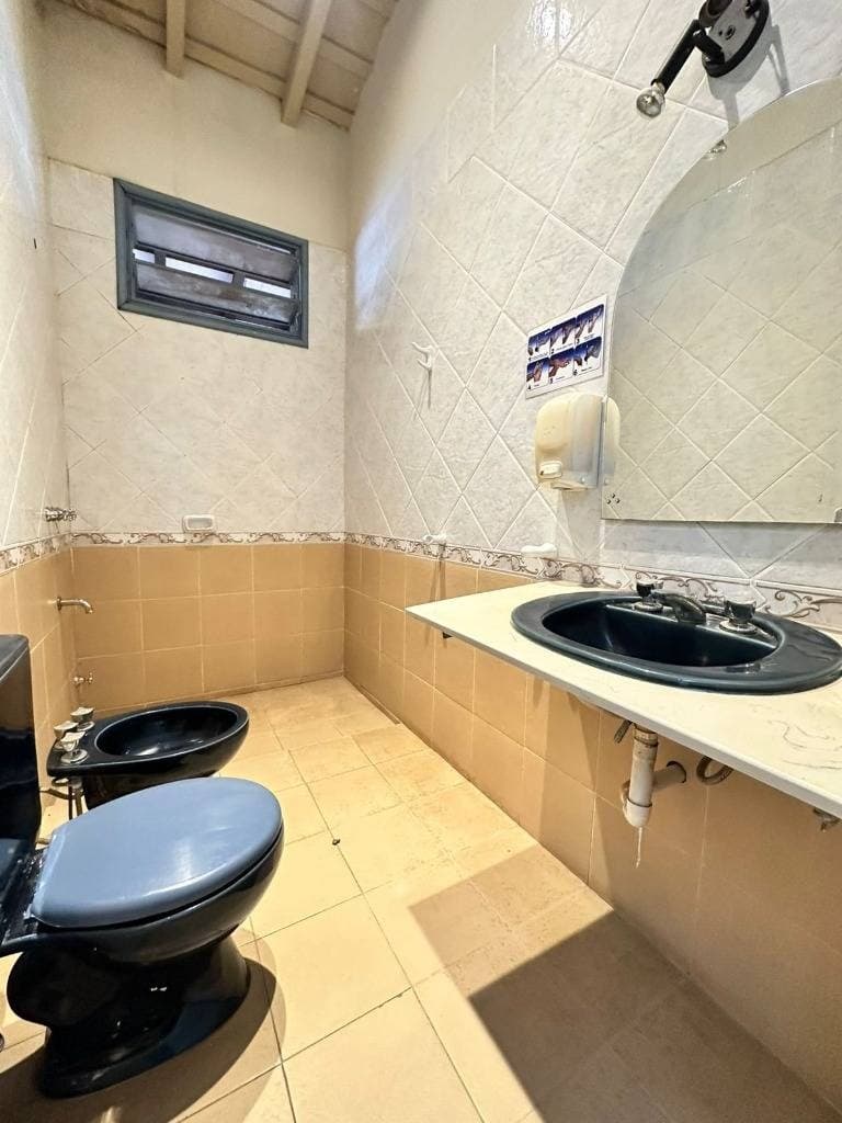 Amplia casa en b° Las Mercedes — foto 4