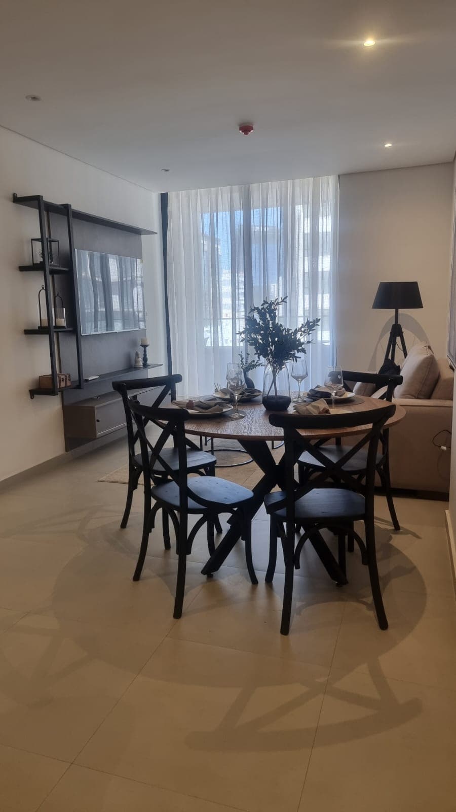 Alquilo departamento en molas lopez