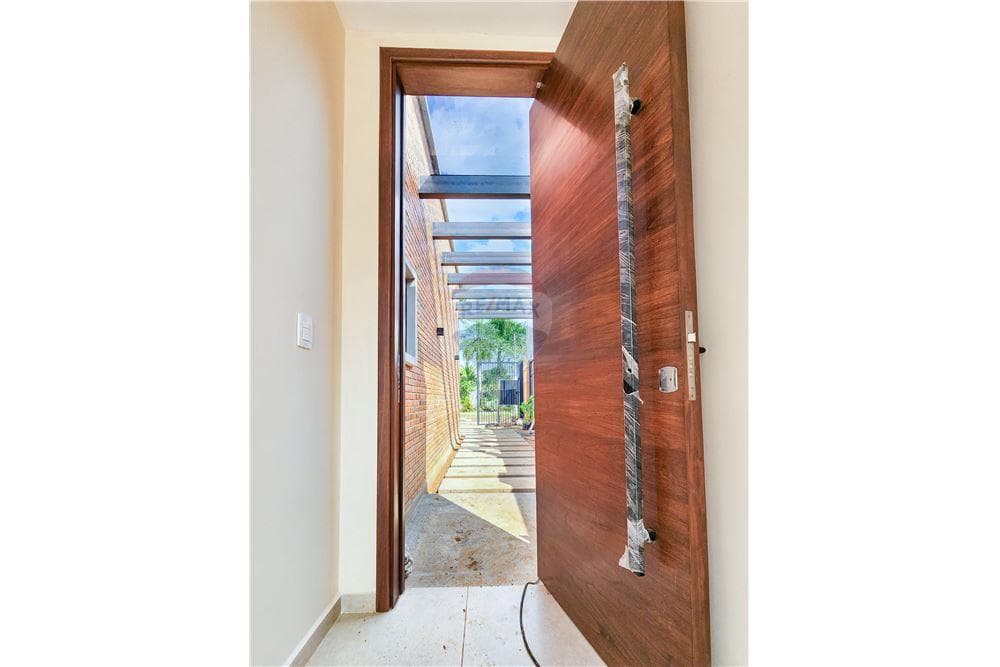 Casa - Venta - San Bernardino, Cordillera, Paraguay, foto 3
