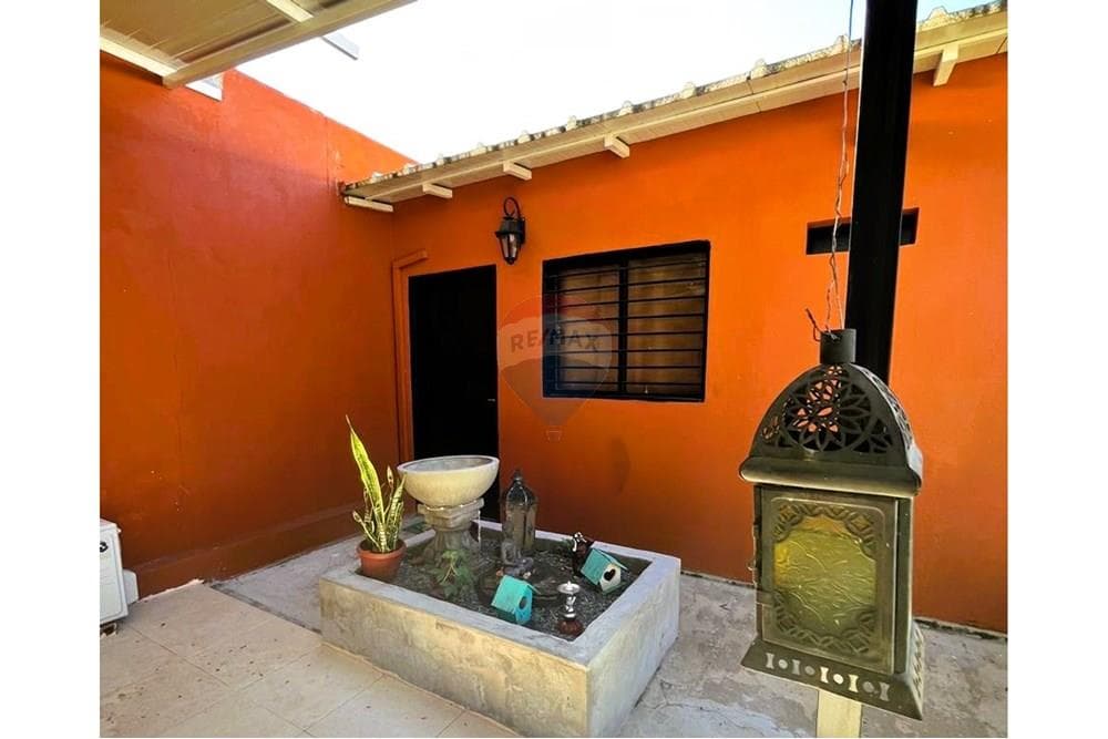 En Venta Casa frente al Hotel Los Alpes - Sanber, foto 4