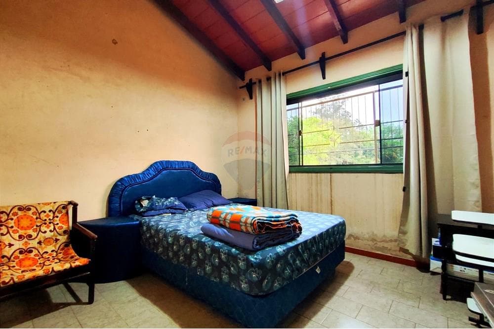 Vivienda con salones comerciales en Luque, foto 4