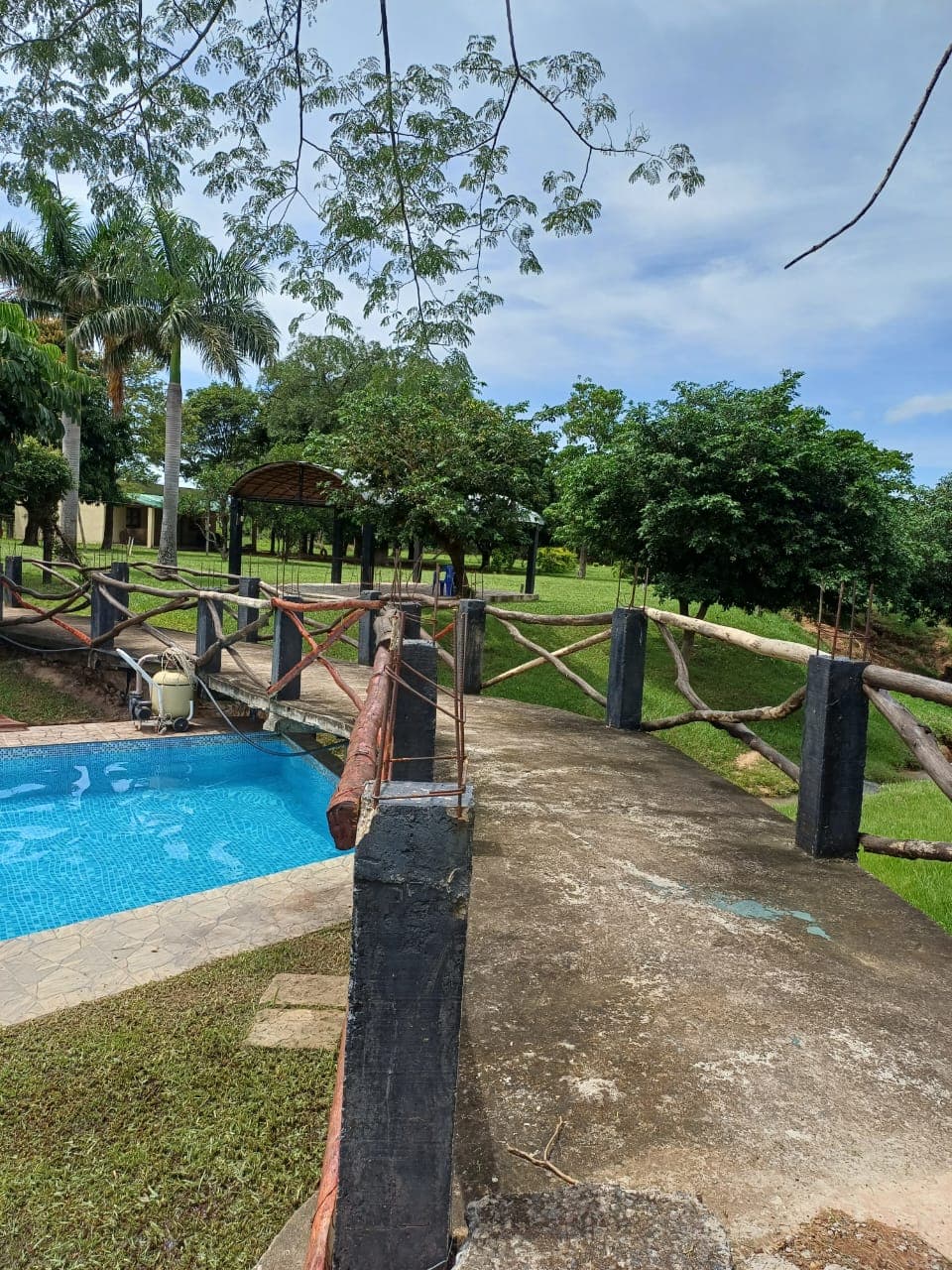 Vendo hermosa casa quinta en paraguari