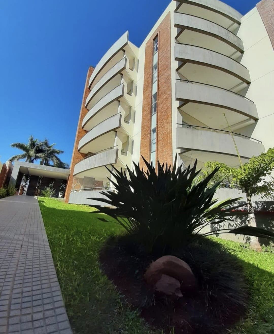 Villa Morra, amplio departamento de 3 dormitorios de 250 m2, foto 3