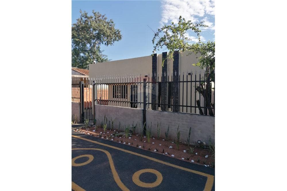 Casa - Venta - Paraguay Central San Lorenzo — foto 2