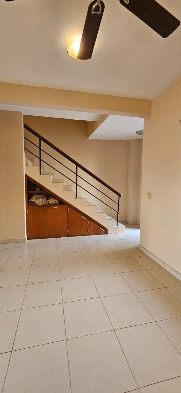 EN VENTA Duplex en Barrio Cerrado, foto 2