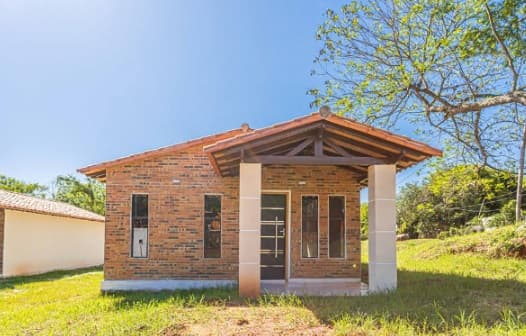 Vendo Casa A Estrenar En Luque
