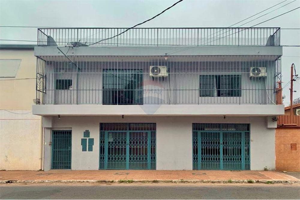 En alquiler local comercial en barrio ciudad nueva
