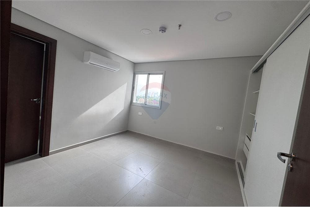 Departamento - Alquiler - Paraguay Asunción Los Laureles, foto 2