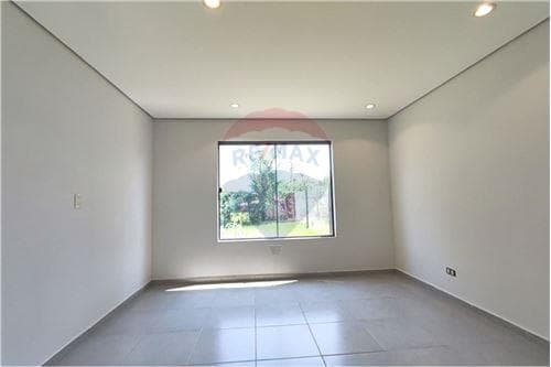 Duplex-Venta-PY Central Luque Ruta Luque San Bernardino, foto 3