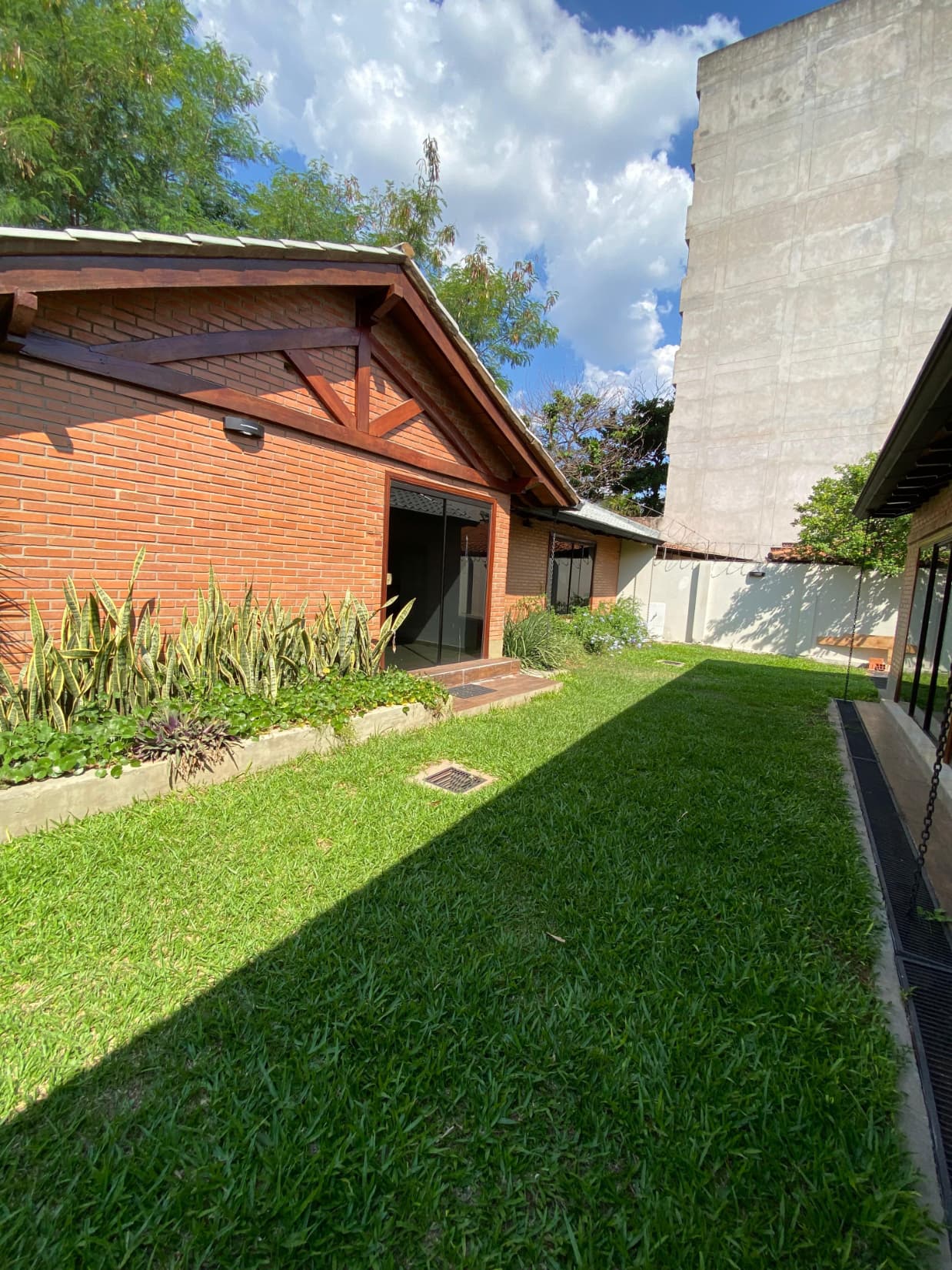 Se vende esta hermosa casa totalmente amoblada en lambare, foto 5