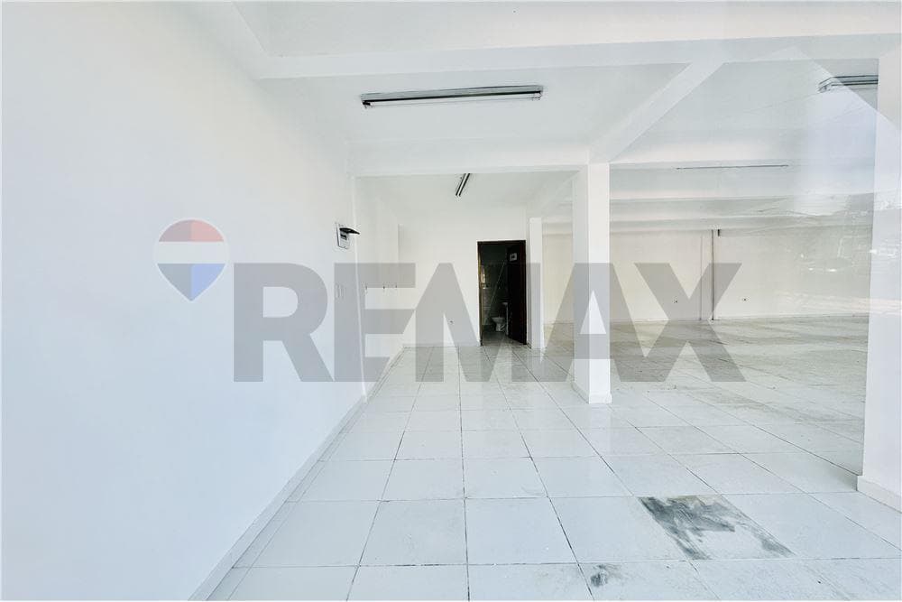 Local Comercial - Alquiler - San Lorenzo, Paraguay, foto 4