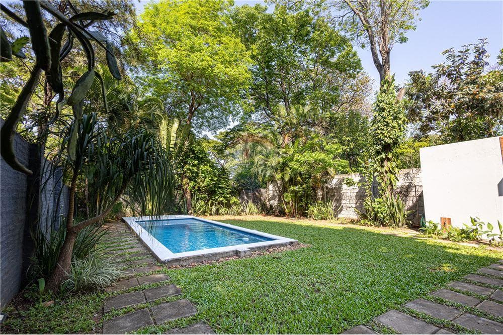 hermosa casa en zona Conmebol, Luque, foto 5