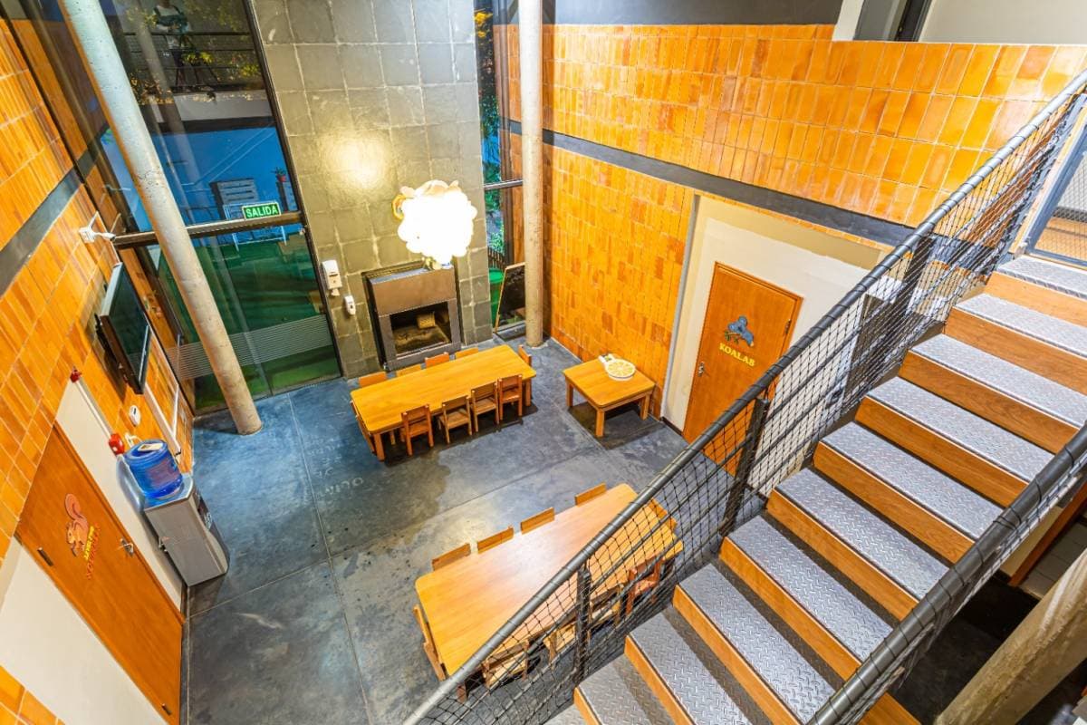 Moderna Casa en Venta zona Colegio Inmaculé Concepción - Recoleta, foto 3