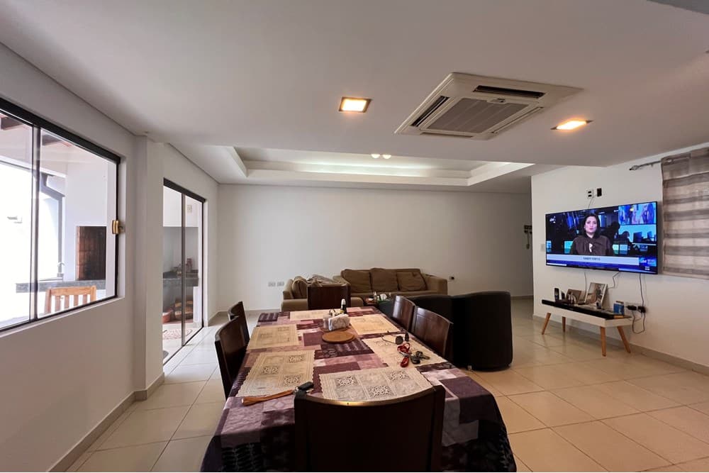 Duplex con piscina detrás de la Conmebol, foto 5