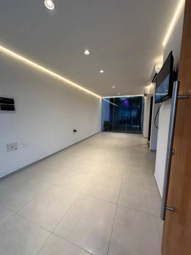 En venta hermoso duplex en Fernando de la Mora, foto 2