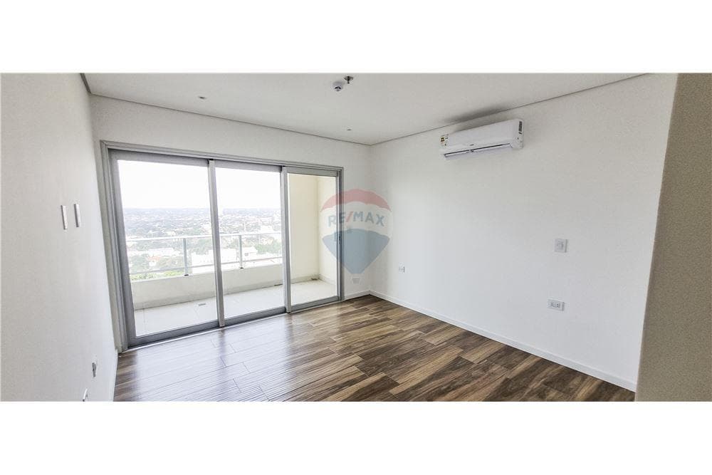 En venta. Amplio departamento de 3 dormitorios - Herrera, foto 5