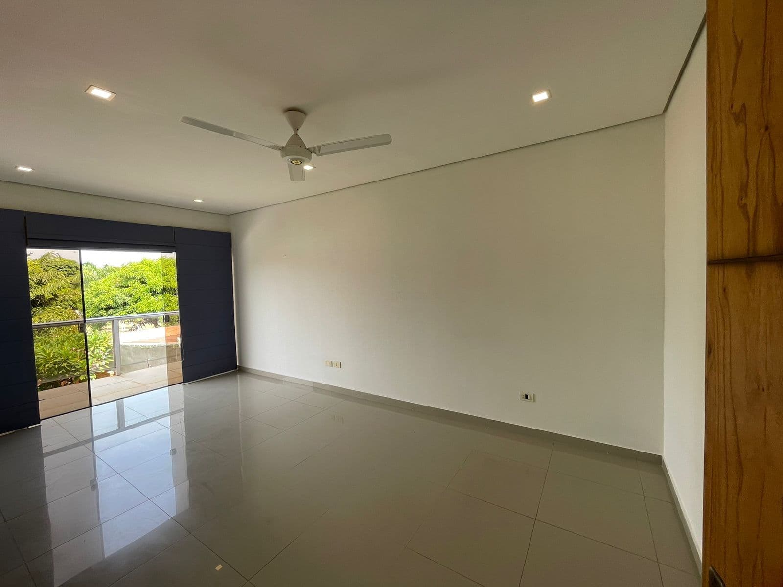 De casa zona laurelty Luque, foto 4