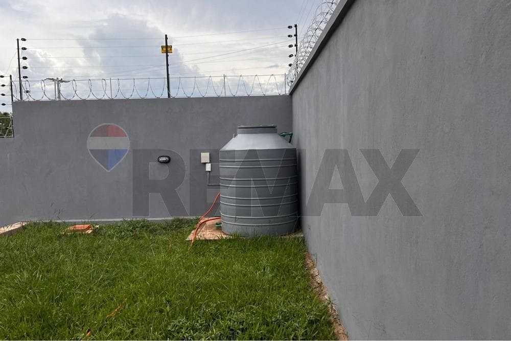 Residencia de 2 Dorm. en Caacupé con Piscina y Tecnología de Ventanas Climáticas, foto 2