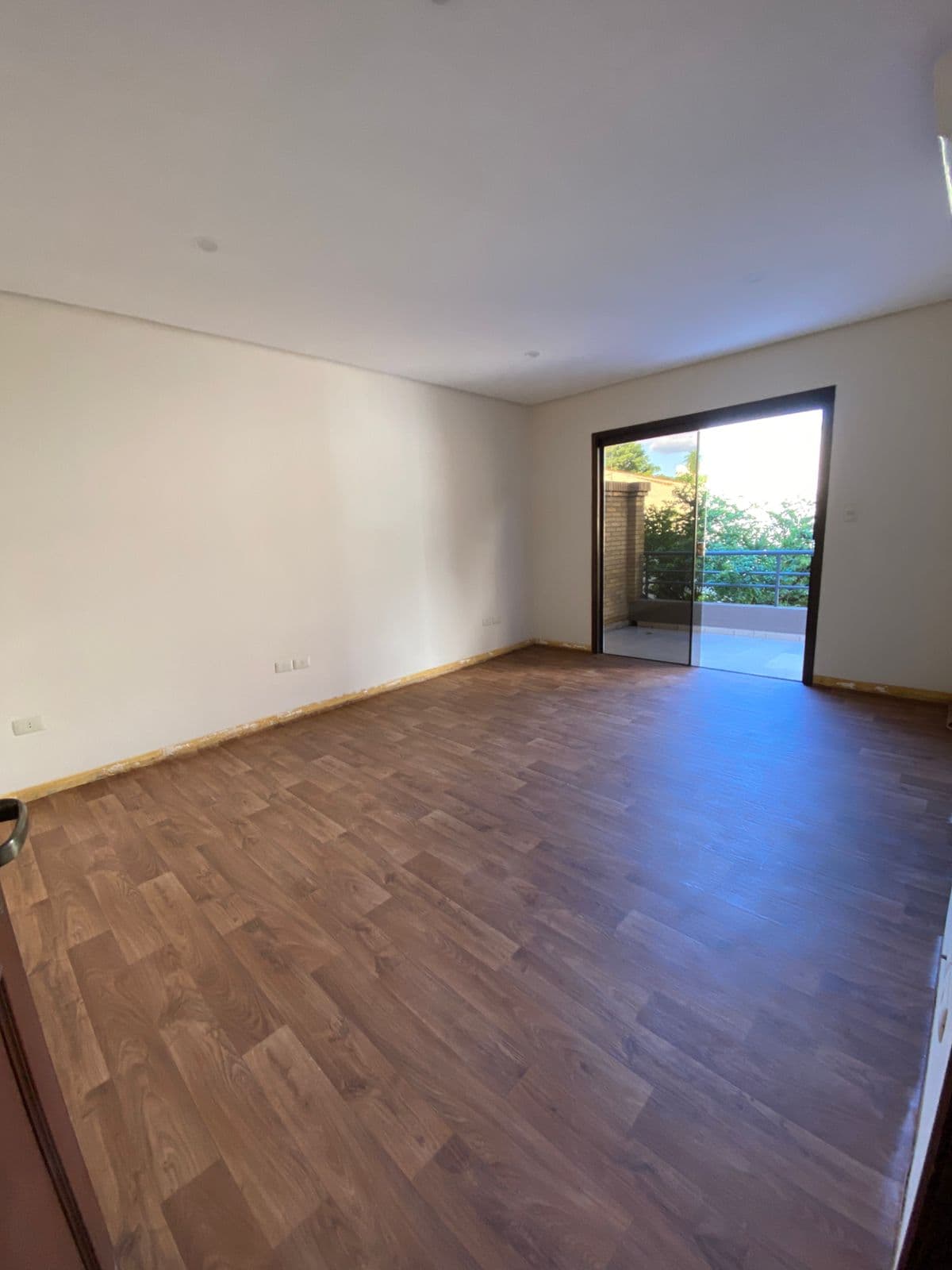Casa pareada con piscina y quincho en Villa Morra, foto 5