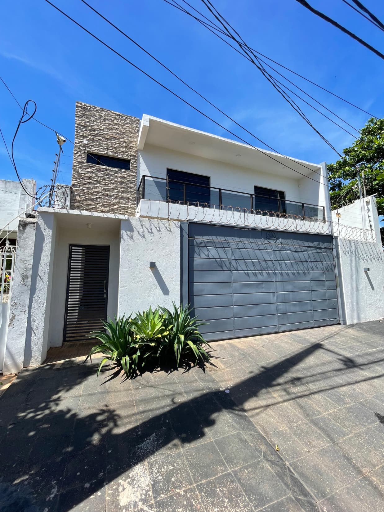 Casa Moderna De 2 Plantas En Venta – Capiatá Ruta 2!