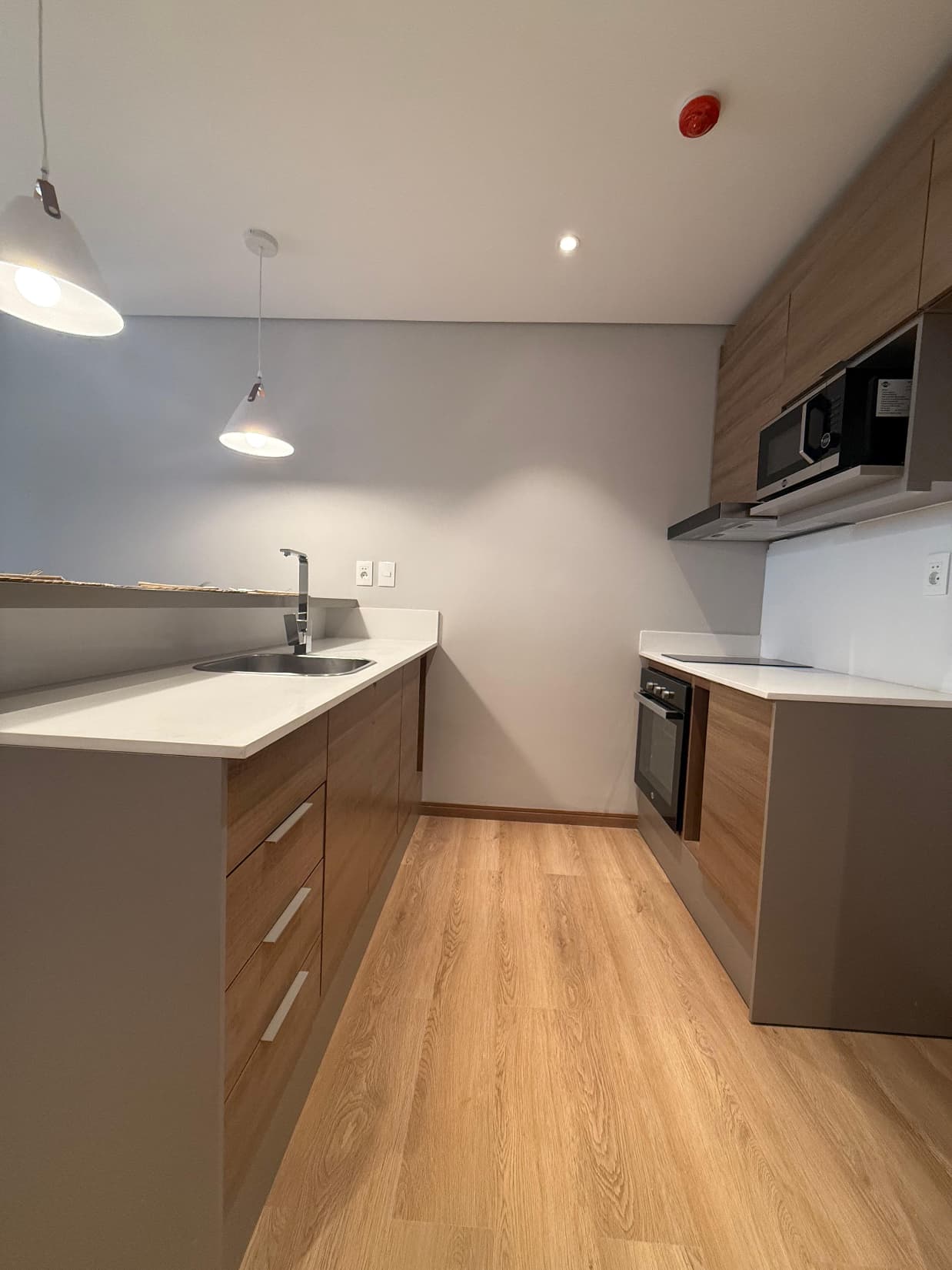 Avenida molas lopez c/ aviadores del chaco en venta amplio monoambiente, foto 5