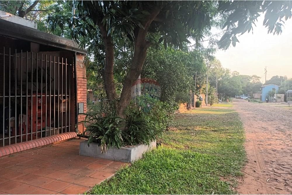 Casa en venta en itaugua, foto 2