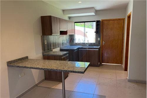Duplex-Venta-PY Central Villa Elisa COD.104, foto 2