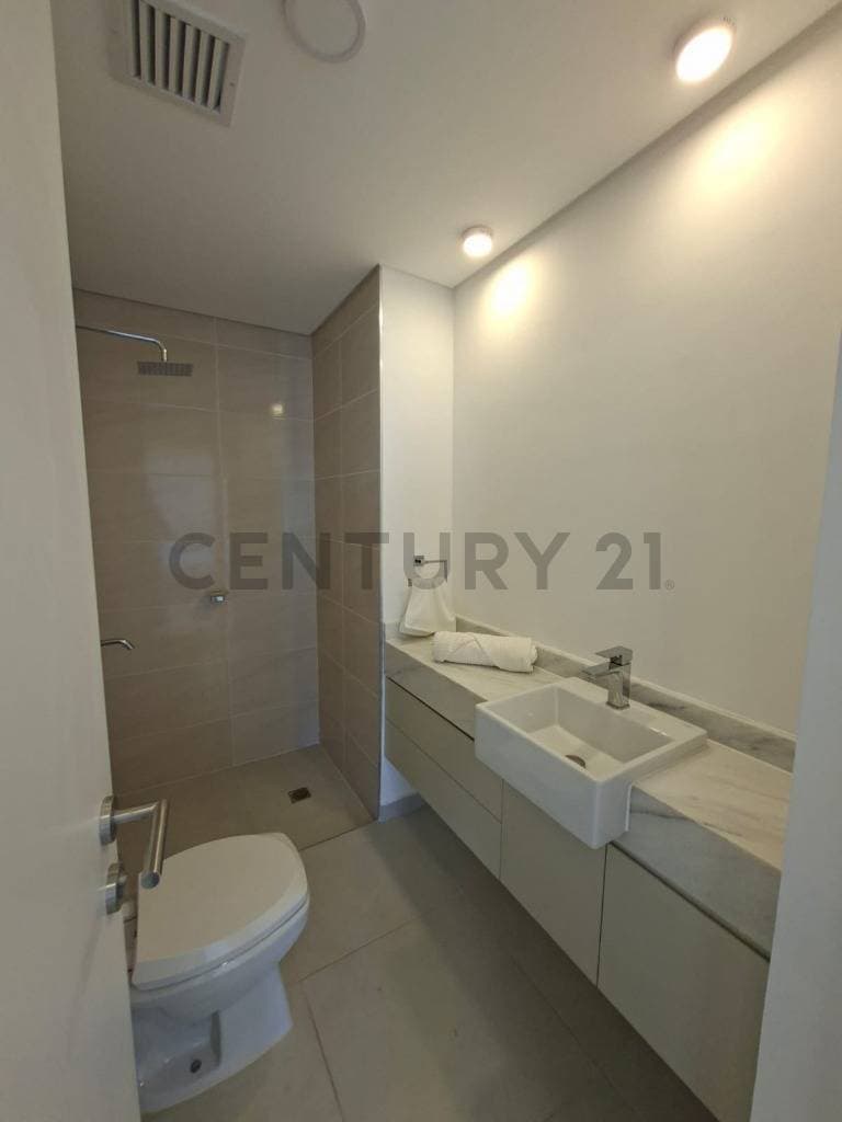 Departamento amoblado con dos cocheras y baulera, foto 4