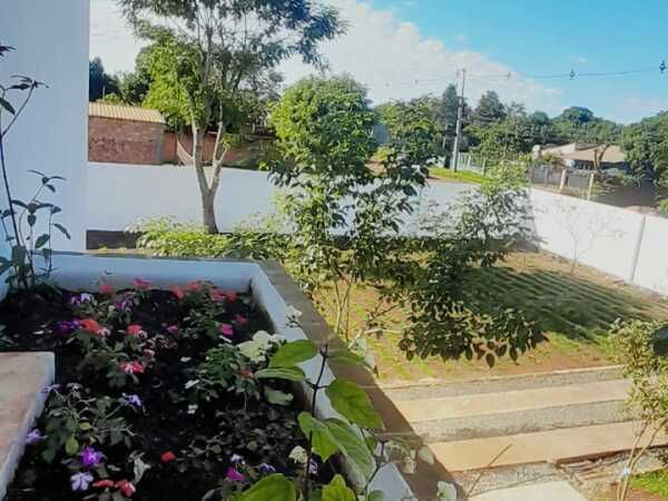 En venta por viaje, esta magnífica propiedad ubicada en Ciudad del Este!!, foto 1