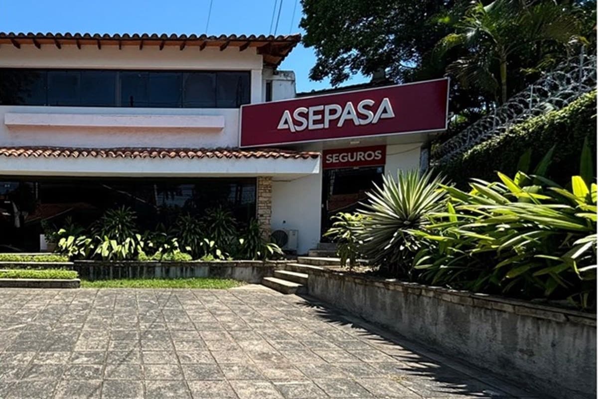 Oficinas Corporativas / Local Comercial en Alquiler - Asunción