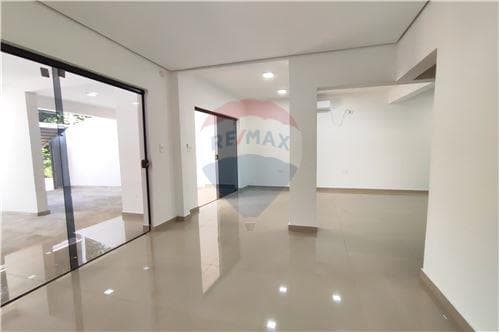 Casa de 3 Habitaciones en Fernando zona norte, foto 4