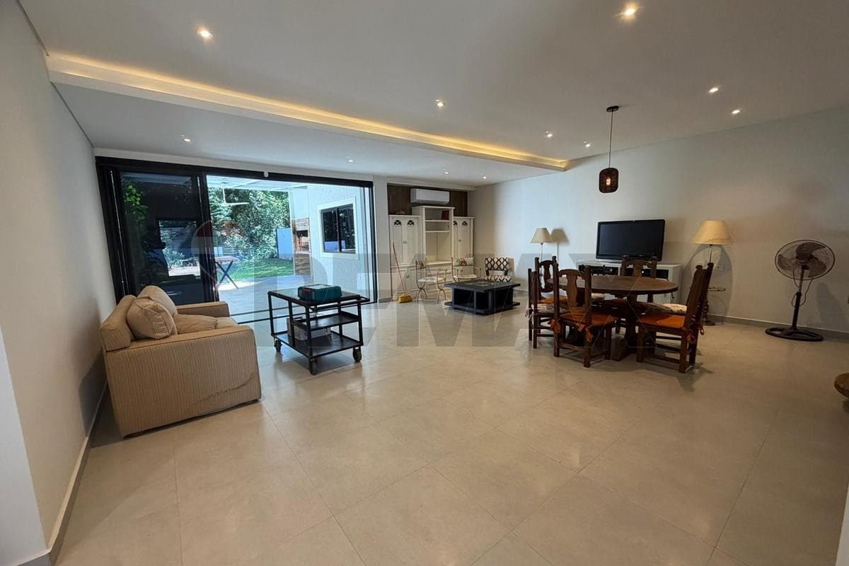 Casa en San Bernardino, foto 3