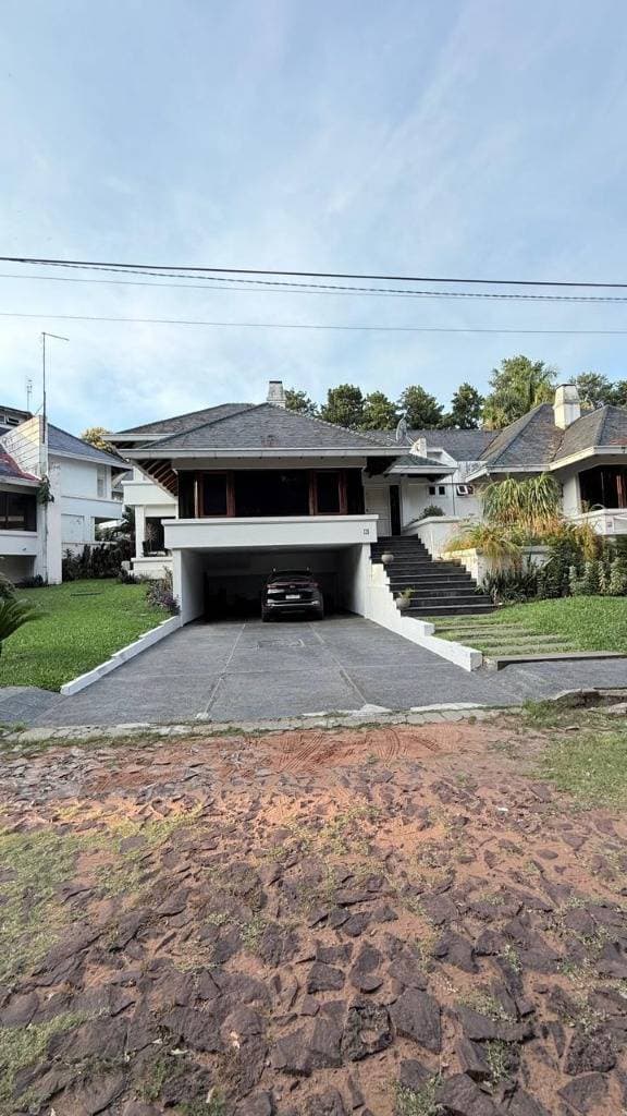 Residencia en paseo lomas verdes – parque del acht