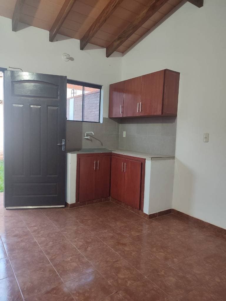 Casa en isla bogado Luque, foto 3