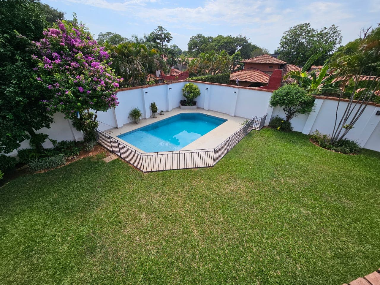 Residencia de 1.138 m2 en culdesac barrio san cristobal, foto 2