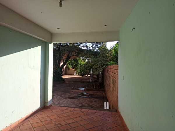 Deposito y tinglado en capiata, foto 4