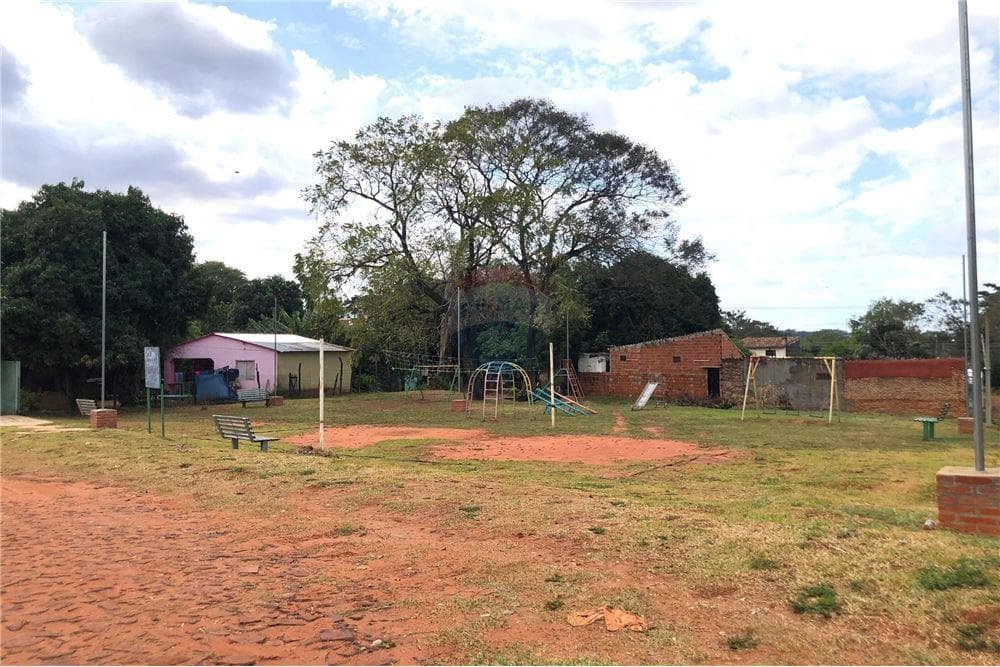 Terreno en esquina, B° Mbocayaty, foto 5