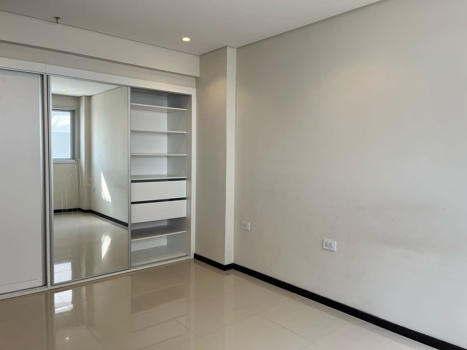 Departamento De 2 Habitaciones Itapua Y Primer Presidente — foto 2
