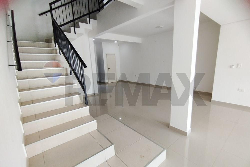 En alquiler hermoso duplex en bo mburucuya, foto 4
