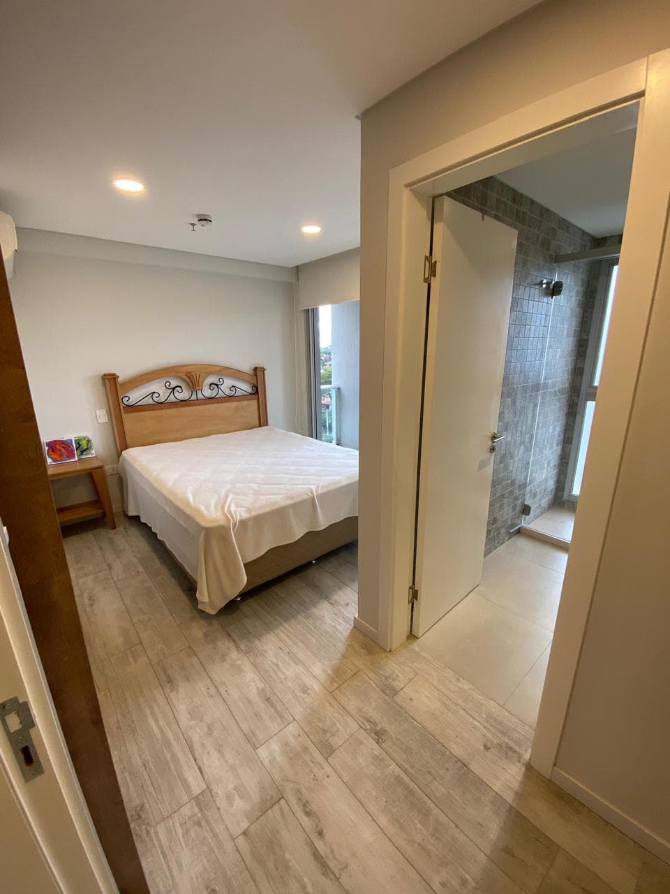 Hermoso Dpto de 2 Habit Amoblado en Zona Molas Lopez — foto 3