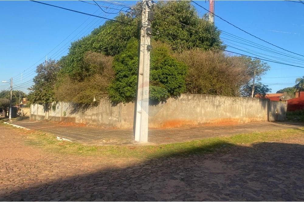 Terreno Con Casa A Demoler En Lambaré, foto 2