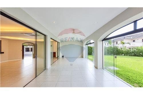 Residencia premium que solamente el condominio villa mburucuyá puede ofrecerte, foto 5