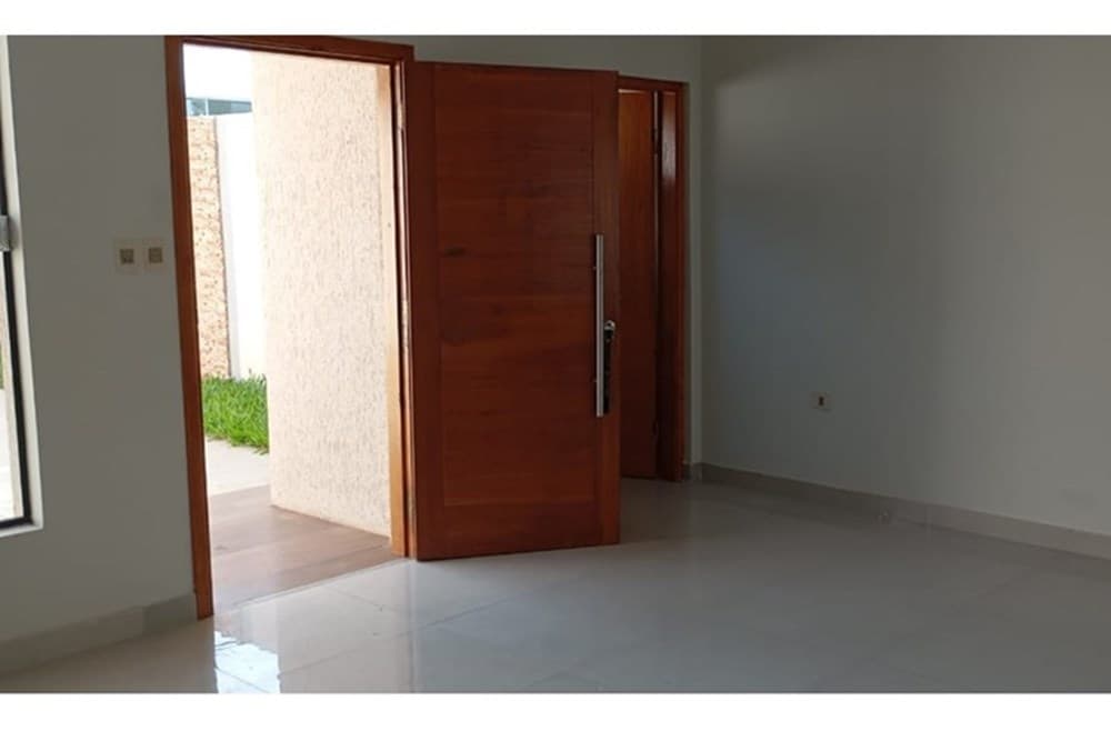 dúplex en Fdo. de la Mora Zona Laguna Grande — foto 5