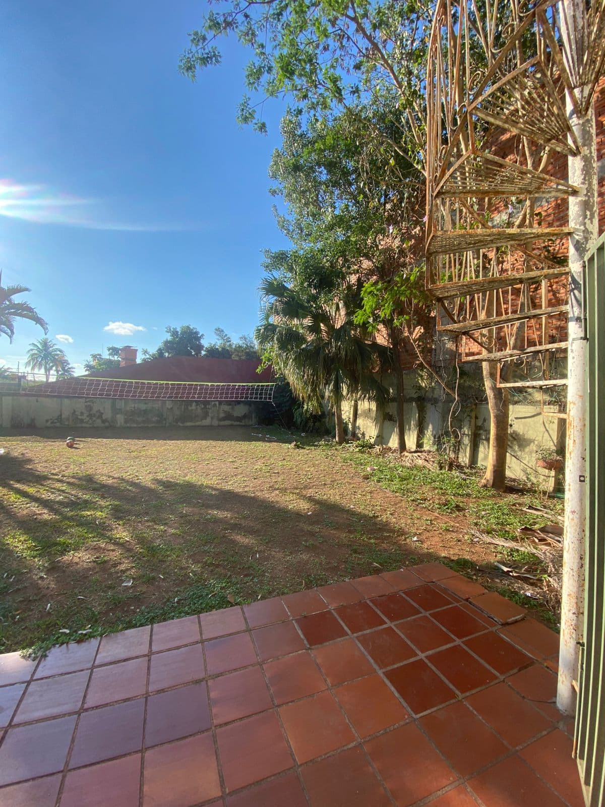 Importante Propiedad sobre Avenida Perón casi Cacique Lambaré en venta — foto 3