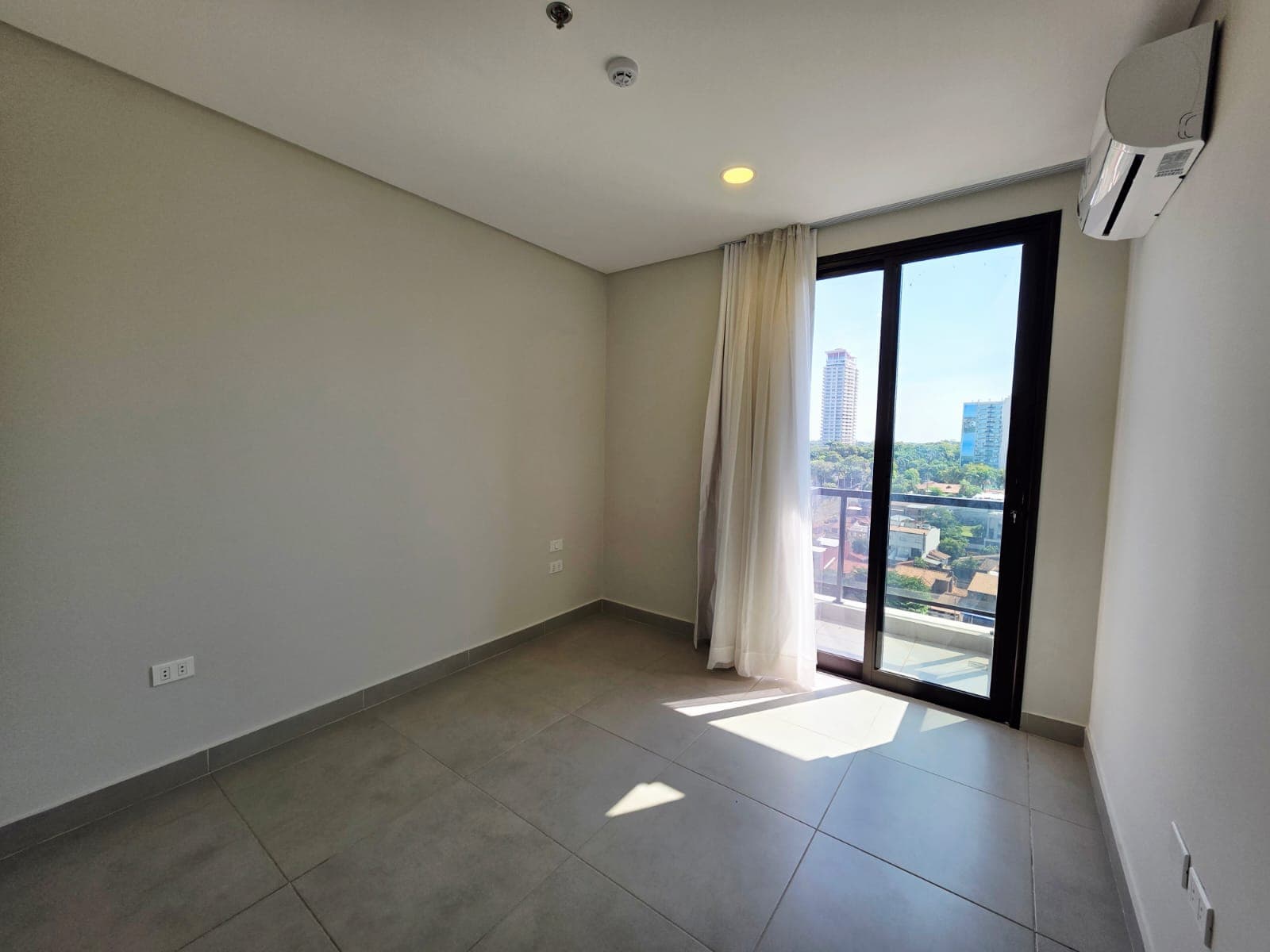 Departamento De 2 Dormitorios En Zona Molas López — foto 4