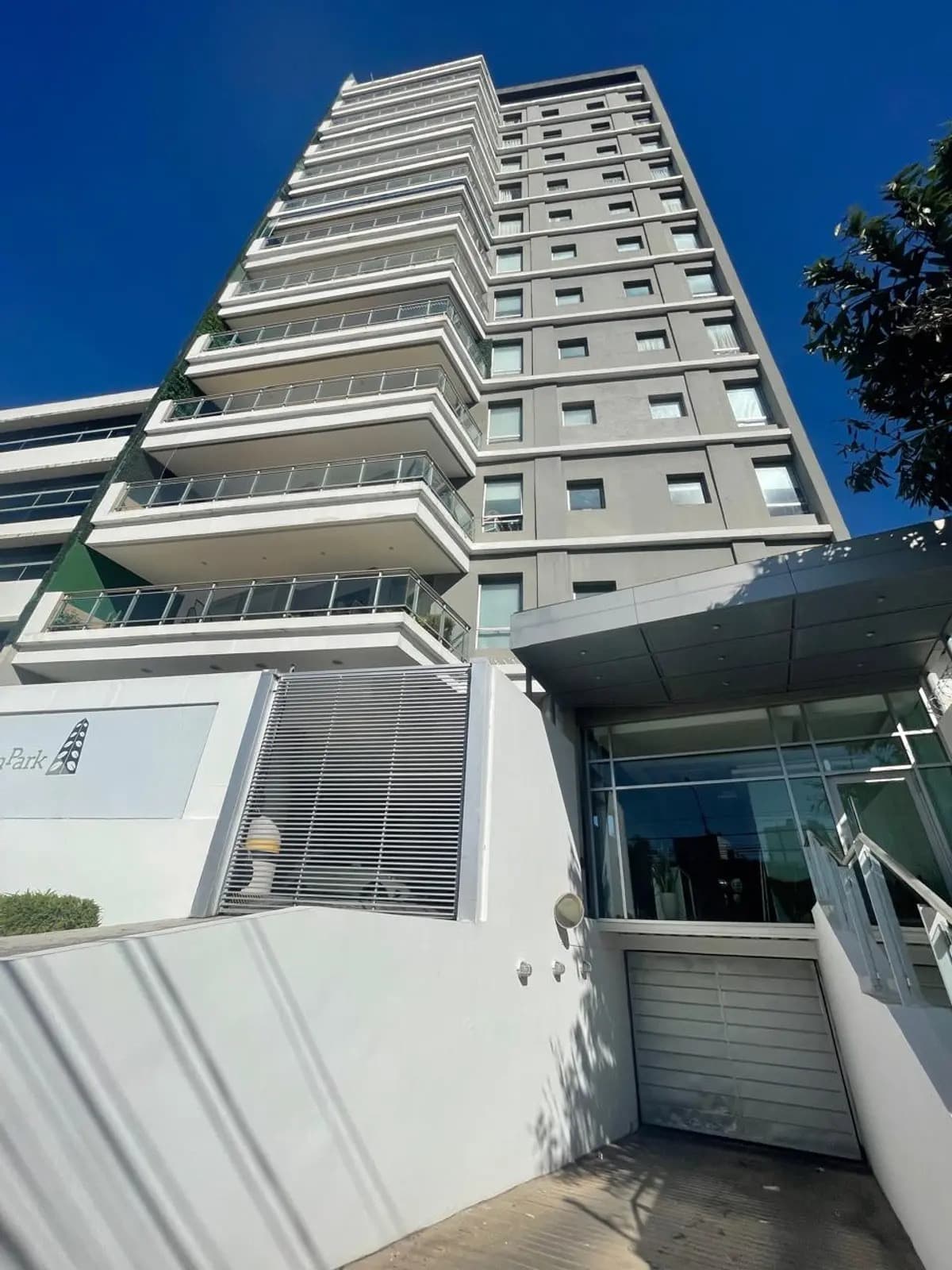 Departamento en alquiler en el edificio green park Las Mercedes, foto 1